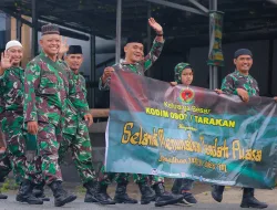 Prajurit Kodim 0907/Trk Dan Ribuan Warga Meriahkan Kirab Ramadhan 1447 H/2026 M