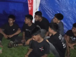 Babinsa Koramil 1404-02/Mattiro Sompe Laksanakan Patroli Malam, Imbau Warga Jaga Kamtibmas