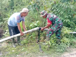 Babinsa Koramil 06/Telda Tinjau Titik Sumber Air Yang Akan Di Gunakan Dalam Kegiatan SPAM