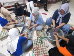 Tekun dan Terlatih, Warga Binaan Rutan Pelaihari Produksi Telur Asin Berkualitas