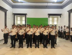 Sebanyak 16 Pegawai Lapas Ambarawa Terima Kenaikan Pangkat*