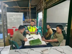 Babinsa Koramil 03/Delima Jalin Komunikasi dan Serap Aspirasi Warga Melalui Komsos