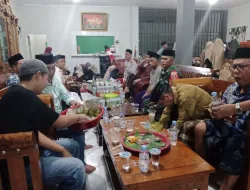 Babinsa Koramil 1405-08/Tanete Riaja Hadiri Buka Puasa Bersama Warga di Desa Lompo Tengah