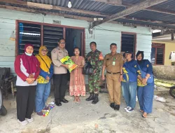 Bersama Babinkamtibmas Babinsa Koramil Tarakan Barat Salurkan Bantuan Sosial Untuk Warga Kurang Mampu