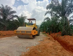 Sehari Jelang Penutupan TMMD, Mesin Vibro Menggema di Ujong Blang