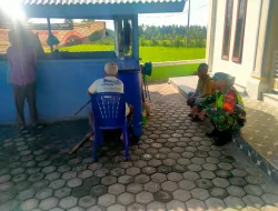 Babinsa Manfaatkan Waktu Luang Menjelang Berbuka Puasa Sambangi Desa Binaan