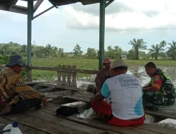 Tanamkan Cinta Tanah Air, Babinsa Ajak Warga Menggali Sejarah Lokal