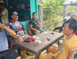 Babinsa Posramil Teupah Barat Komsos Bersama Warga Desa Binaan