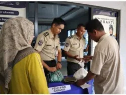 Momen Haru Idul Fitri, Ratusan Keluarga Padati Rutan Pelaihari di Hari Pertama Kunjungan
