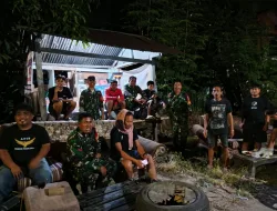 Babinsa Koramil 1419-02/Enrekang Laksanakan Patroli Malam, Sasar Pos Kamling