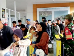 Babinsa Koramil 1405-01/Ujung Siaga Penuh Kawal Arus Balik Lebaran di Pelabuhan Nusantara Parepare, Pastikan Aman dan Lancar