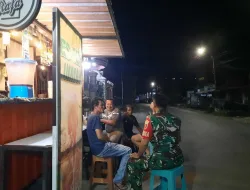 Babinsa Koramil 1404-04/Paketeang Laksanakan Patroli dan Siskamling Keliling Wilayah