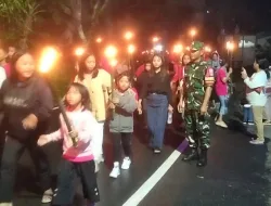 Beri Rasa Aman Babinsa Koramil 0907/04 Tarut Kawal Pawai Obor Paskah Diwilayah