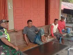 Perkuat Komsos, Babinsa Koramil 05/Indra Jaya Jalin Dialog dan Serap Aspirasi Warga