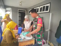 Cegah Stunting, Babinsa Koramil 1404-04/Paleteang Dampingi Kegiatan Posyandu