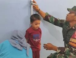 Dampingi Posyandu,Babinsa Koramil 0907/01 Tartim Kontrol Kesehatan Anak Diwilayah Binaan