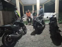 [25/4 10:24] Kodim Pidie Angin: . [25/4 10:25] Kodim Pidie Angin: Babinsa Koramil 05/Indra Jaya Intensifkan Patroli Siskamling, Ajak Warga Tingkatkan Kewaspadaan