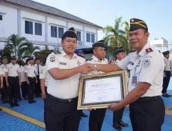 Dapur Lapas Banjarbaru Raih Predikat Terbaik, Petugas Terima Penghargaan