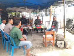 Babinsa 1405 – 01/Ujung Intensifkan Komsos, Jaga Keamanan Wilayah Tetap Kondusif