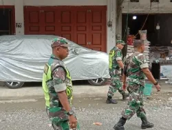 Anggota Koramil 01/Kuala Lakukan Patroli ke Fasilitas Umum, Perkuat Sinergi dan Jamin Keamanan Warga