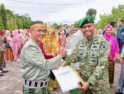 Dandim 1405/Parepare Hadiri Upacara Hardiknas 2026 di Barru, Tegaskan Komitmen Pendidikan Bermutu