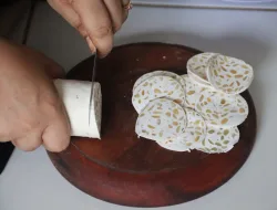 Keripik Tempe Jadi Bekal Kemandirian, Warga Binaan Perempuan Rutan Pelaihari Kembangkan Keterampilan Produksi