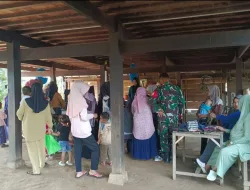 Cegah Stunting Sejak Dini, Babinsa Kodim 1404/Pinrang Aktif Dampingi Pelayanan Posyandu